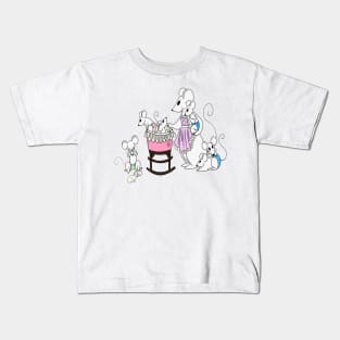 Hardworking Mom Kids T-Shirt